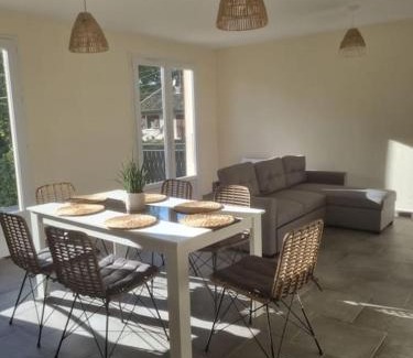 Saint-Romain-sous-Gourdon House | Gîte Saint Romain