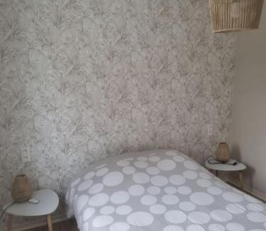 Saint-Romain-sous-Gourdon House | Gîte Saint Romain