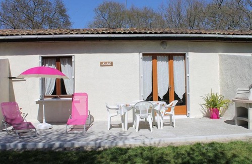 Saint-Vivien-de-Medoc House | Gîte Saint-Vivien-de-Médoc, 3 pièces, 4 personnes - FR-1-440-95