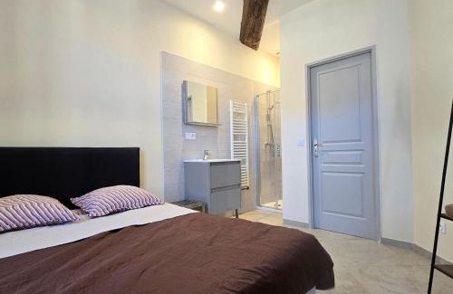 Mareil-le-Guyon House | Gîte spacieux 200m² en ferme rénovée avec terrasse, à proximité de Montfort l'Amaury et Thoiry - FR-1-527-40