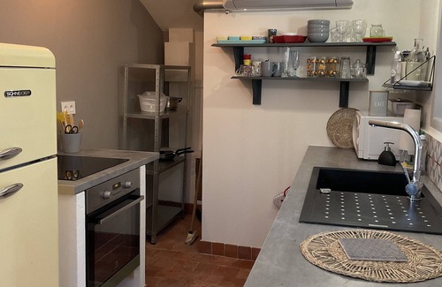 Beaumes-de-Venise Apartment | Gîte Thérèse in a restored Mas Provençal in the heart of the vineyards