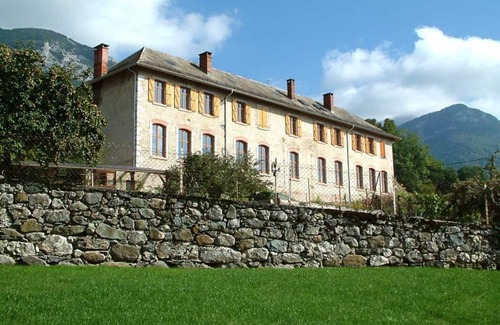 Thoiry House | Gîte - THOIRY - Gîte