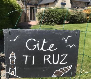 La Fresnais House | Gîte Ti Ruz - La Cour Chevalier