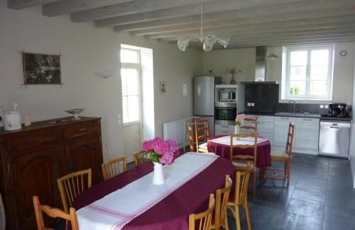 Le Pin-la-Garenne House | Gîtes de "La Haute Borde"