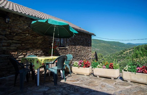 Saint-Martin-de-Lansuscle House | Gîtes de France au Mas de la Coste 2 people