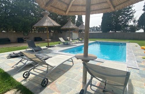 Beaucaire House | Gîtes Le Mas Guiraud