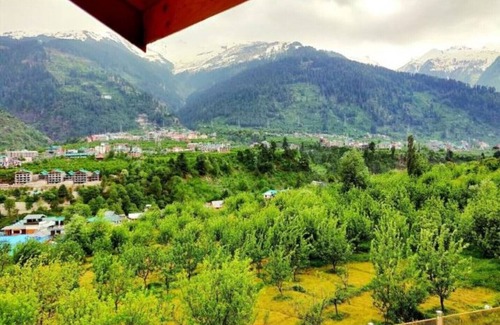 Manali House | G Villas- Luxurious Cottage with beautiful mountain view 8
