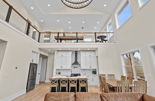 Edens Gate House | Gabby's Getaway! Hot tub, mtn views, nearby river, and game tables