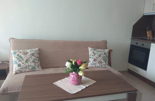 Primorsko Apartment | Gabi