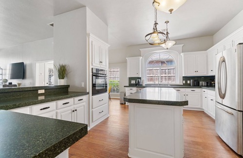 Remington Villa | GAILLARDIA COUNTRY CLUB⛳THREE KING BEDS🛏️HEATED POOL🏊HOT TUB♨️POOL TABLE🎱