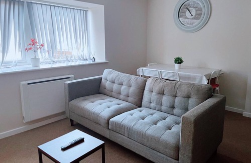 Offerton Apartment | GALAXY APARTMENT located in the Heart of Stockport with Home/Friendly Ecology