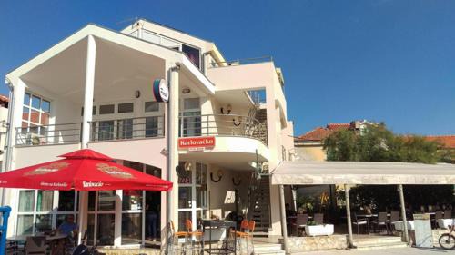 Iz Apartment | Galeb 3