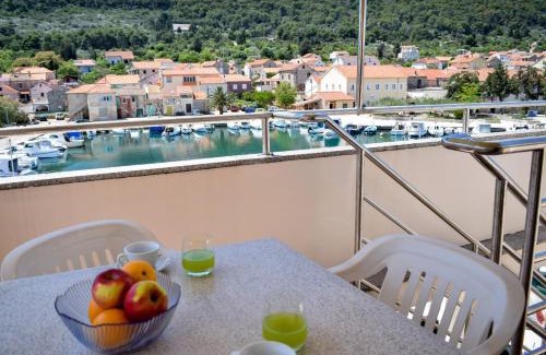 Iz Apartment | Galeb 3