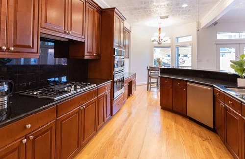 Houston Villa | Galleria | Luxury villa | Pool w/ waterfall