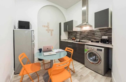 Huertas Apartment | Gallery apartment in the center