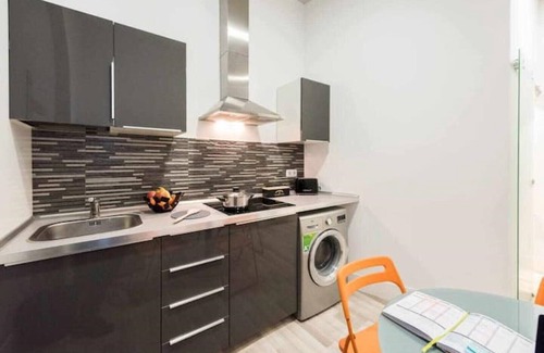 Huertas Apartment | Gallery apartment in the center
