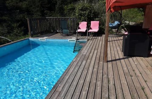 Rigaud Apartment | Gallinette, joli appartement avec terrasse privative