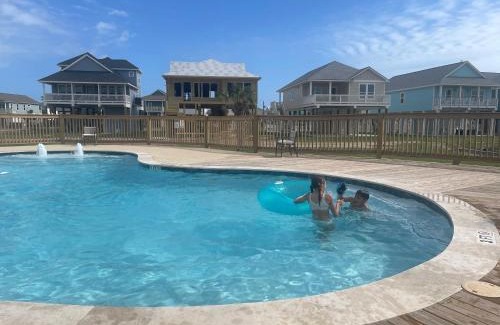 Terramar Beach House | Galveston Beach House with Water Views