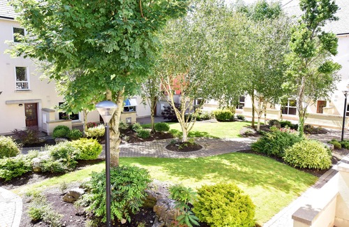 Galway City Centre Condo | Galway district harbor views