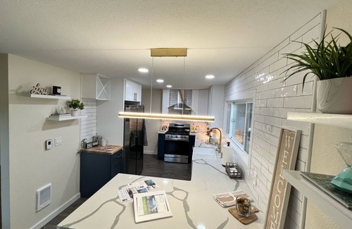 Centralia House | Game-Day Getaway! Modern Home near Downtown, Schools and Stadiums