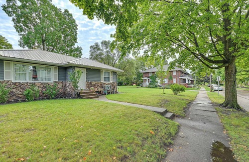 Near Northwest Apartment | Game Day Made Easy! Apt 2 Mi to Notre Dame Stadium