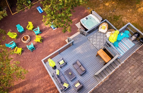 East Stroudsburg House | Game Room Hot Tub Fire Pit Playset Grill