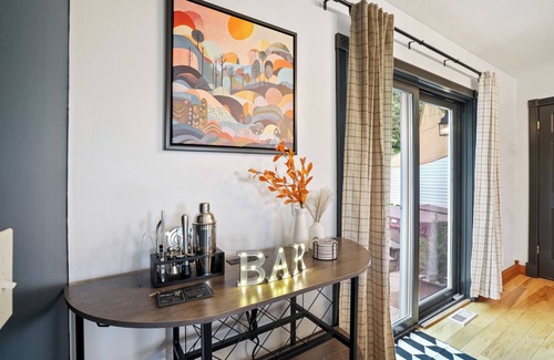 Laurelville House | GameRoom-PoolTbl-HotTub-Pickleball-PingPong-Gym