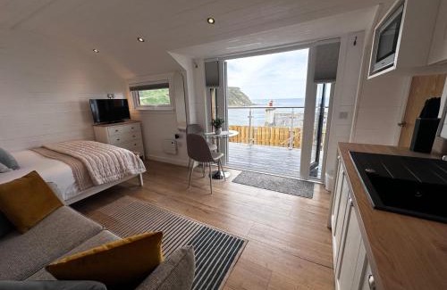 Gardenstown House | Gamrie Beach Bothy