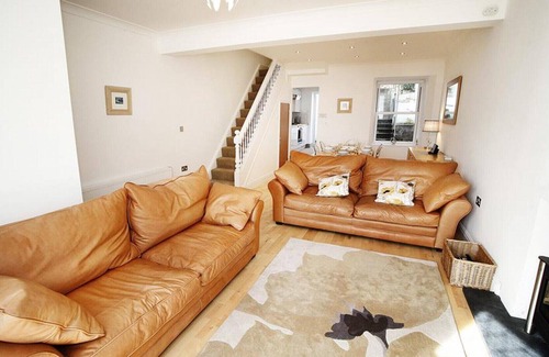 Mumbles House | Gan-Y-Mor - Two Bedroom House, Sleeps 4
