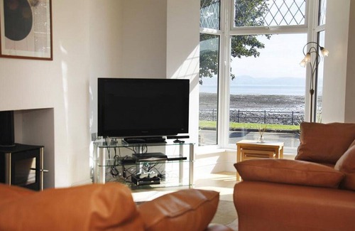 Mumbles House | Gan-Y-Mor - Two Bedroom House, Sleeps 4