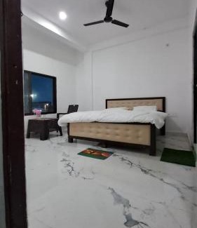 Faizabad House | Gangotri Narayan Home stay