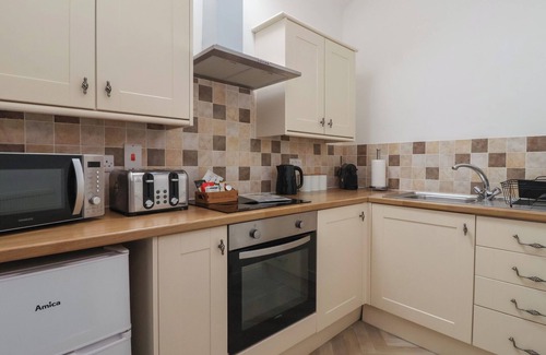 Flamborough House | GANNET, pet friendly, character holiday cottage in Flamborough
