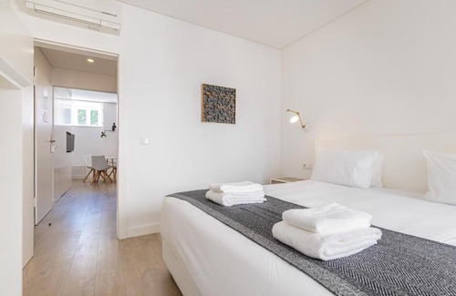 Mouraria Apartment | Garcia 28 by LovelyStay
