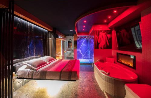 Desenzano del Garda Apartment | Garda fantasy green jacuzzi sauna piscina