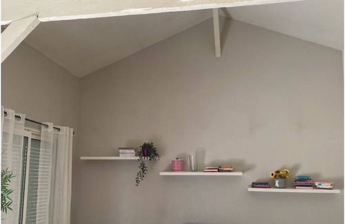 Saint-Bonnet-de-Mure Apartment | Garden apartment sleeps 3 Near eurexpo groupama stadium