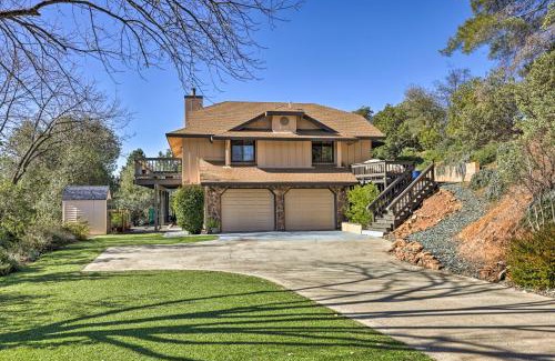 Sonora House | Garden, Balcony and Scenic View Sonora Hideaway!