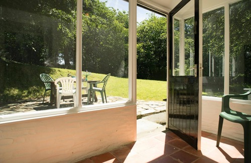 Newcastle Emlyn Cottage | Garden Cottage, Newcastle Emlyn