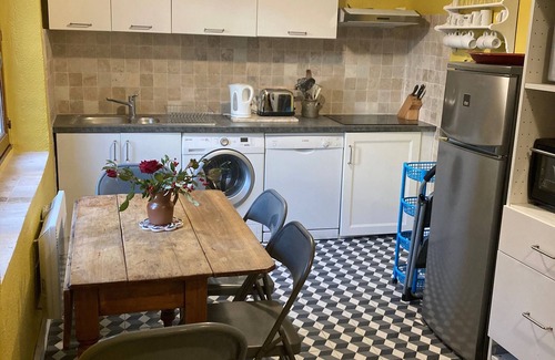 Gourdon Apartment | Garden flat in Historic centre of French hill town with off street parking