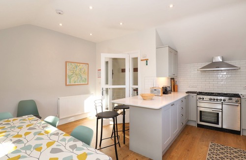 Ambleside Cottage | GARDEN HOUSE, family friendly, with open fire in Ambleside
