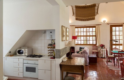 Mucifal House | Garden, near the beach, car essential