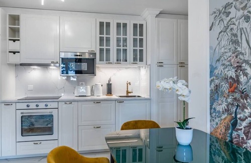 Montreux Apartment | Garden of Eden 1-bedroom apartment – Lakefront