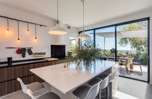 Malveira da Serra Villa | Garden Seaside Villa by CadenzaLux