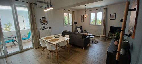 Mytilene Apartment | Garden Seaview Luxury Apartment with private parking