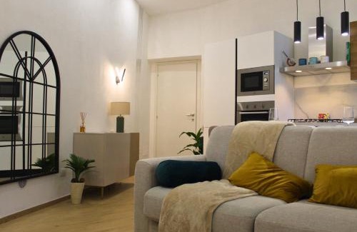 Cologno Monzese Villa | Garden Suite Milano - Vero Gioiello con Giardino a 5 minuti da Mediaset e San Raffaele