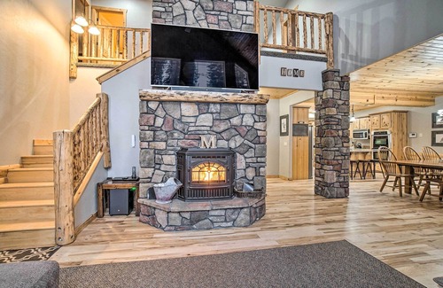 Garden Valley Cabin | Garden Valley Cabin w/Loft & Large Deck!