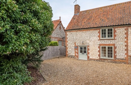 Thornham Cottage | Gardener's Cottage, Thornham, Norfolk