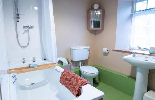 Sandyhills House | Gardeners Cottage
