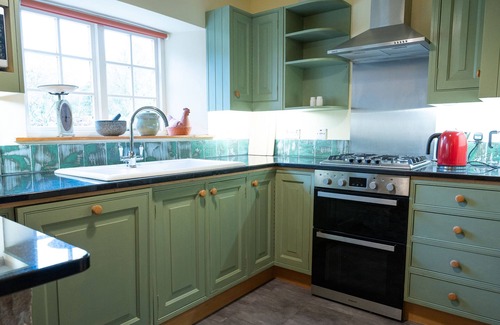 Sandyhills Cottage | Gardeners Cottage - a cottage that sleeps 8 guests in 4 bedrooms