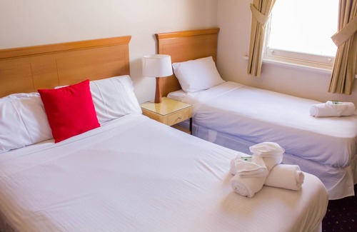 Blackheath Hotel | Gardners Inn Hotel