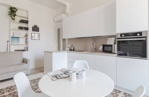 Isola Apartment | Garigliano 7 - One Bedroom Apartment, Sleeps 3